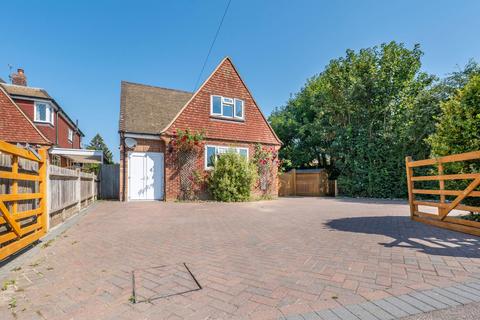 3 bedroom detached house for sale, Old Hadlow Road, Tonbridge TN10