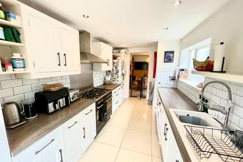 2 bedroom end of terrace house for sale, Haycroft Road, Stevenage