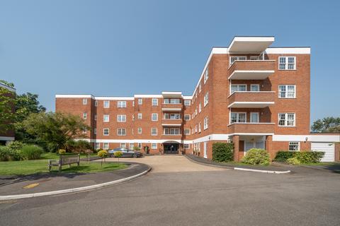 2 bedroom apartment for sale, Bulstrode Court, Gerrards Cross, Buckinghamshire, SL9