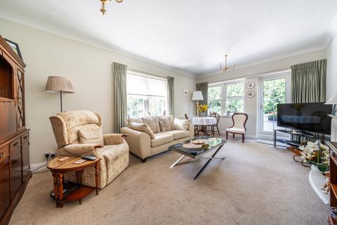 2 bedroom apartment for sale, Bulstrode Court, Gerrards Cross, Buckinghamshire, SL9