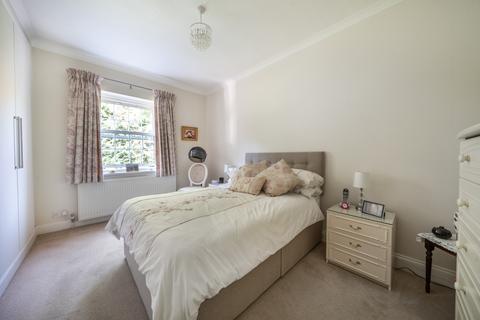 2 bedroom apartment for sale, Bulstrode Court, Gerrards Cross, Buckinghamshire, SL9