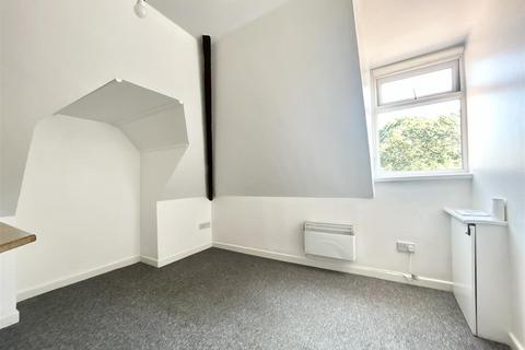 1 bedroom flat to rent, Cecil Road, Boscombe, Bournemouth