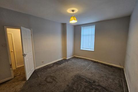 2 bedroom flat to rent, Astley Road, Seaton Delaval NE25