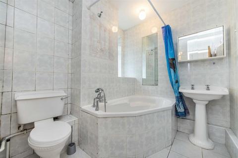 2 bedroom flat to rent, Carleton Road, Tufnell Park, N7