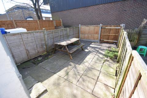 12 Hartley Road, Luton, LU2 0HX