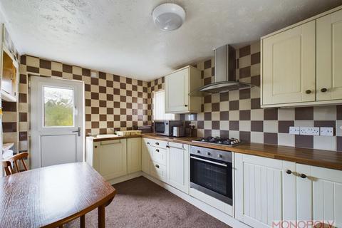 3 bedroom detached house for sale, Stryt Issa, Pen-Y-Cae, Wrexham