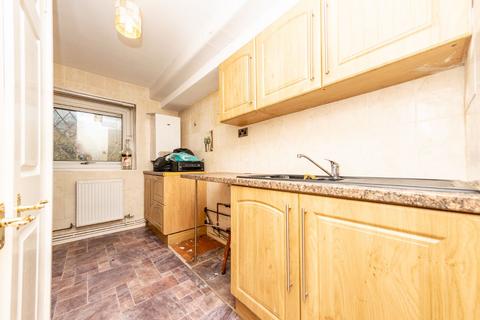 1 bedroom flat for sale, Crescent Towers, Leeds