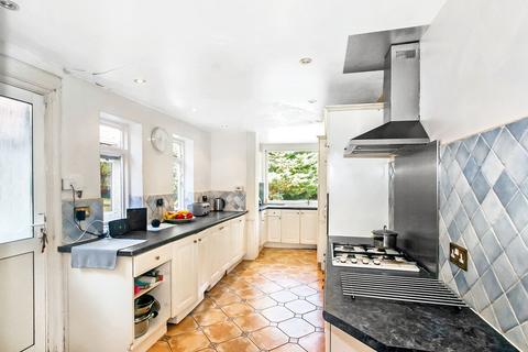 15 Cullesden Road, Kenley, CR8 5LR
