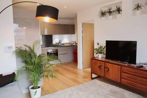 1 bedroom apartment to rent, Donoghue Court, London E3