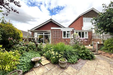 2 bedroom bungalow for sale, Hillway Close, Rugeley