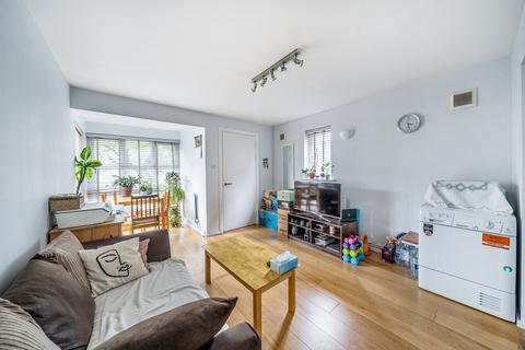 Wrentham Avenue, Kensal Rise, London, NW10