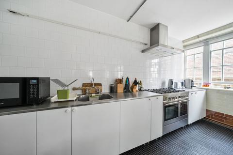 3 bedroom apartment for sale, Gilmore Road, London SE13