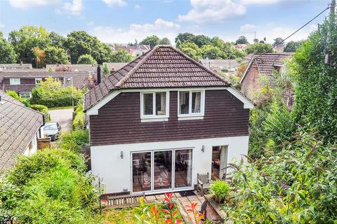 3 bedroom detached bungalow for sale, Tilmore Gardens, Petersfield, Hampshire