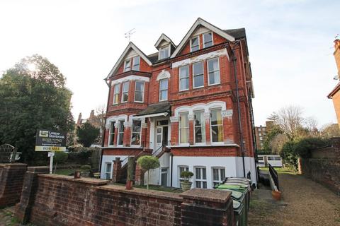 5 bedroom flat for sale, Grassington Road, Eastbourne, BN20 7BJ