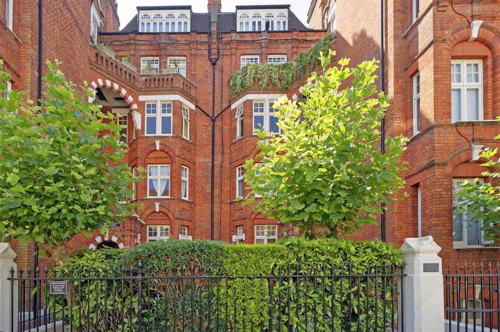 Hamlet Gardens, W4   FOR SALE