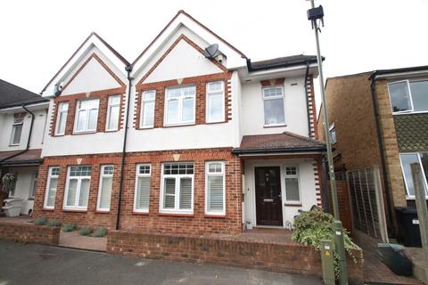 8 Kendall Avenue, Beckenham, BR3 4QB