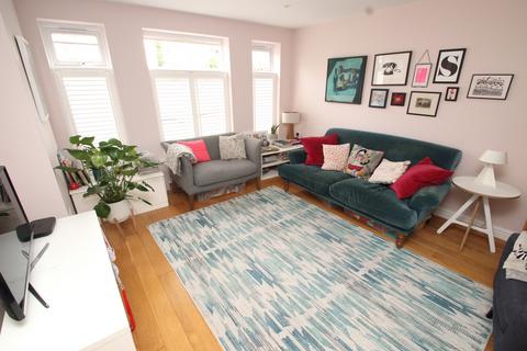 8 Kendall Avenue, Beckenham, BR3 4QB