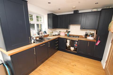 8 Kendall Avenue, Beckenham, BR3 4QB