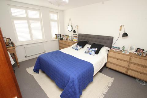 8 Kendall Avenue, Beckenham, BR3 4QB