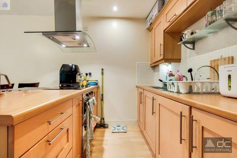 1 bedroom flat for sale, Brandan House, Sovereign Place, Harrow, HA1 2FN