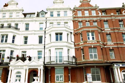 2 bedroom flat for sale, De La Warr Parade, Bexhill-On-Sea