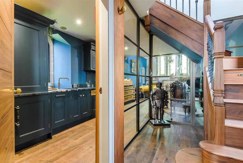 16813 CF8-0839-4747-AFFD-A18 E84 A1184 B.jpeg