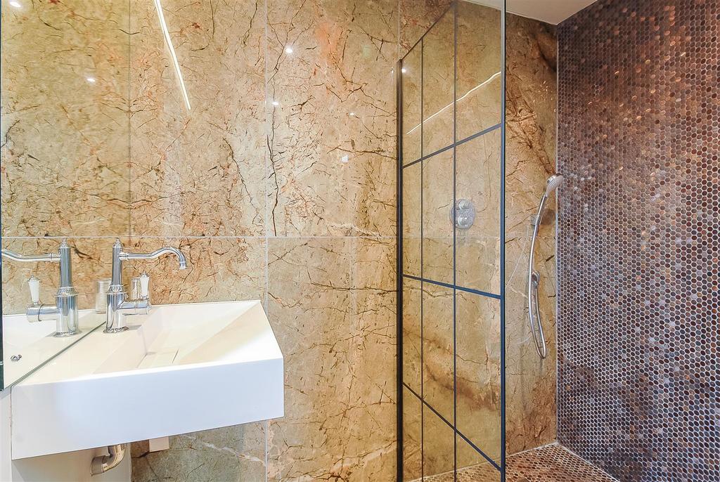 78 AEDF96-5 DE6-4698-93 DB-E4 E0 C7233 B4 B.jpeg