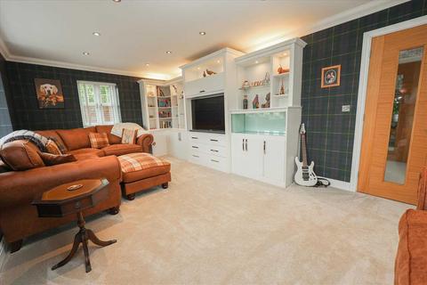 4 bedroom detached house for sale, Grafham Drive, Waddington