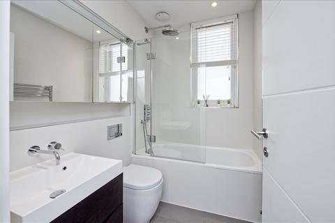 3 bedroom flat for sale, London W6