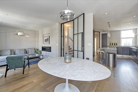 3 bedroom flat for sale, London W6