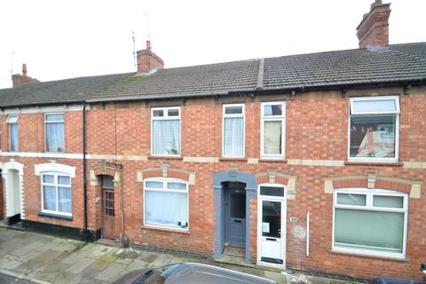 2 bedroom flat to rent, Regent Street, Northamptonshire NN16