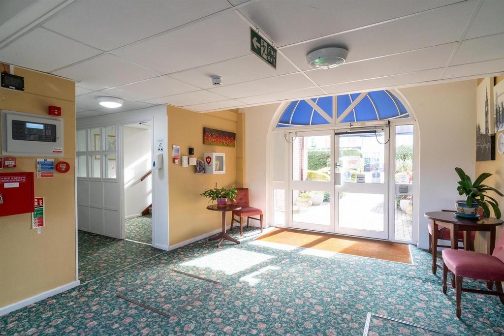 Fairbanks Lodge   Building Lobby