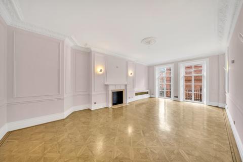 4 bedroom apartment to rent, Kensington Gore, London SW7