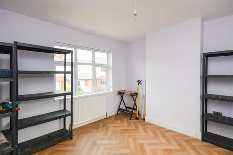 63 Birches Barn Avenue, Wolverhampton, WV3 7BT