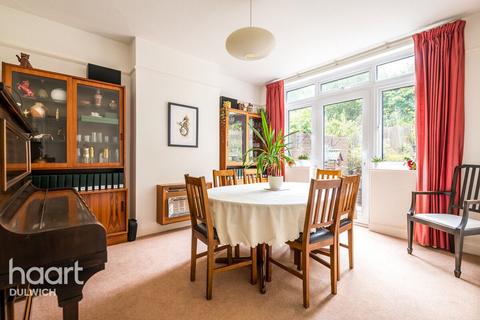 3 bedroom semi-detached house for sale, Hillcourt Road, London