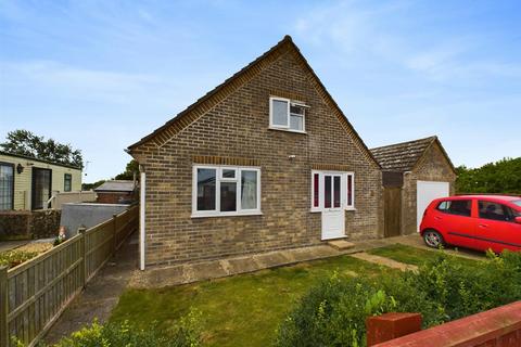 3 bedroom detached bungalow for sale, Landseer Avenue, Chapel St. Leonards PE24