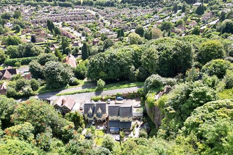 4 bedroom semi-detached house for sale, Hillside Close, Malvern WR14