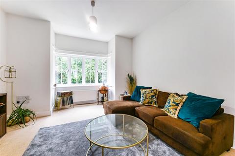 1 bedroom apartment for sale, Lillywhite Road, Westhampnett, Chichester