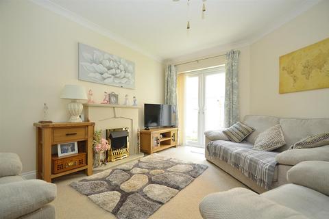 2 bedroom ground floor flat for sale, STUNNING GROUND FLOOR FLAT * SHANKLIN