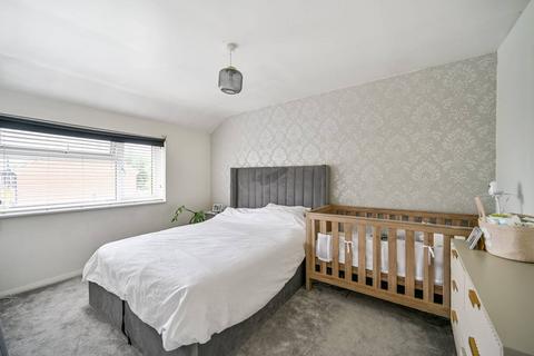 2 Garrard Road, Slough, SL2 2QW