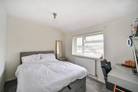2 Garrard Road, Slough, SL2 2QW
