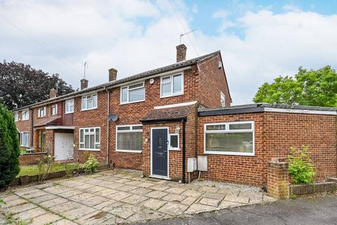 3 bedroom end of terrace house for sale, Garrard Road, Slough, SL2