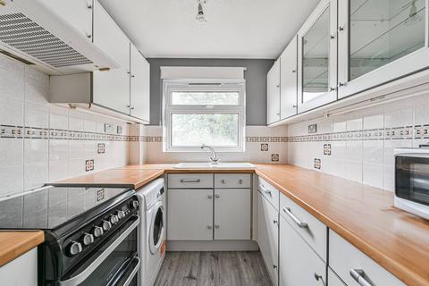 19 Lankton Close, Beckenham, BR3 5DZ