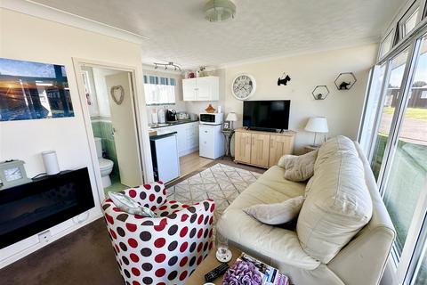 2 bedroom chalet for sale, Broadside Chalet Park, Stalham, NR12