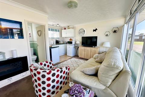 2 bedroom chalet for sale, Broadside Chalet Park, Stalham, NR12