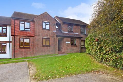 1 bedroom flat to rent, Gorringes Brook, Horsham, RH12