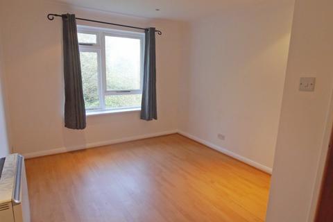 1 bedroom flat to rent, Gorringes Brook, Horsham, RH12