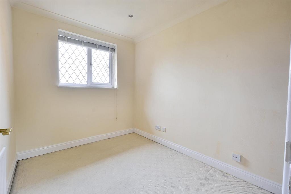 Bedroom 4 1.jpeg