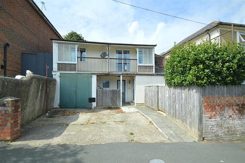 5 bedroom block of apartments for sale, GREAT INVESTMENT OPPORTUNITY * SHANKLIN