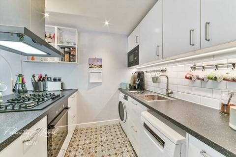 1 bedroom flat for sale, Abbotts Wharf, Stainsby Road, London, E14